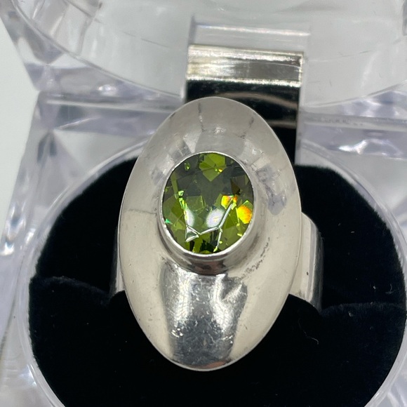 Sterling & Tourmaline Ring - Picture 2 of 7